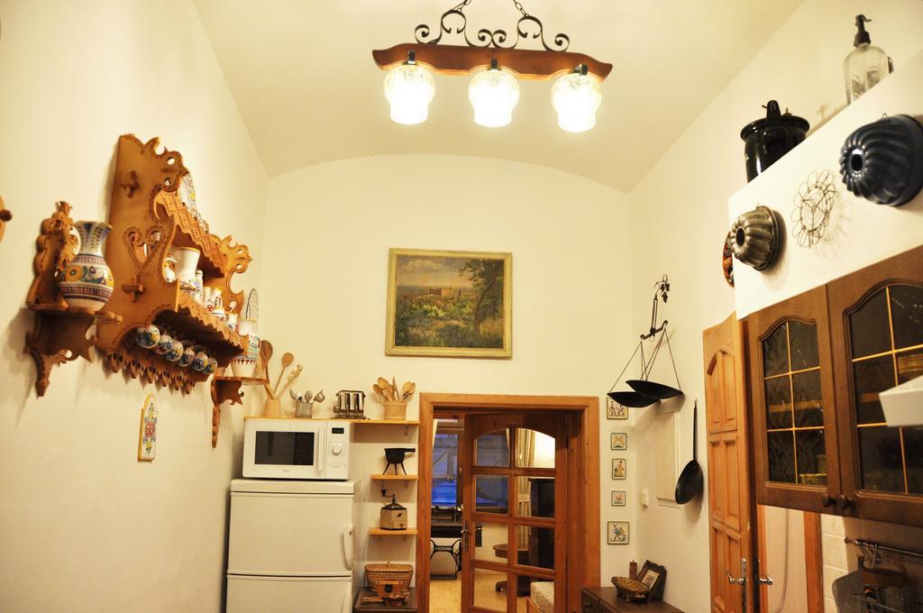 Traditional Slovak Apartment Bratislava Exterior photo